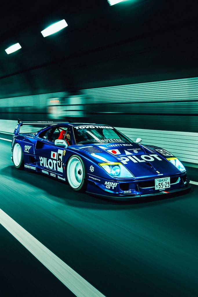 INOZETEK Metallic Blueberry SuperGloss Metallic Liberty Walk Ferrari F40